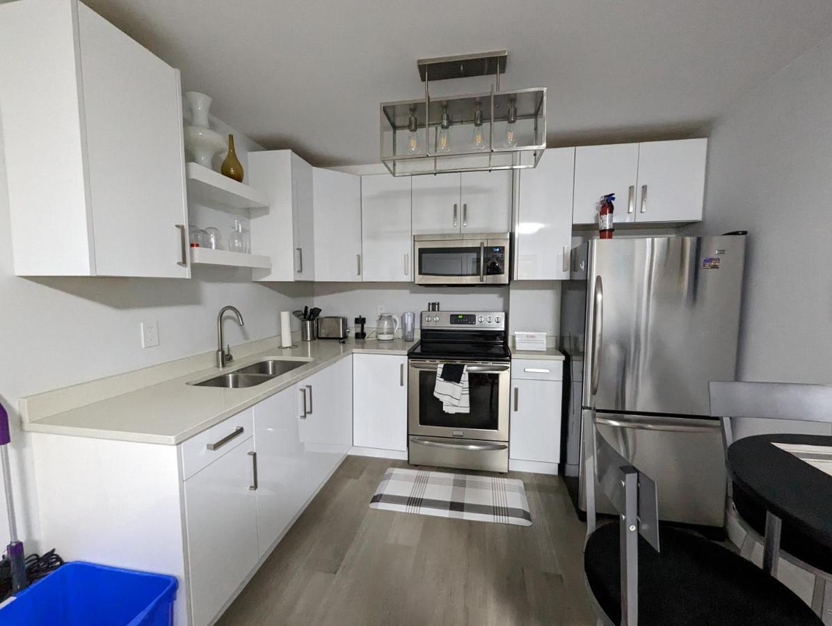 Modern & Luxurious Suites In Σάρρεϋ Εξωτερικό φωτογραφία