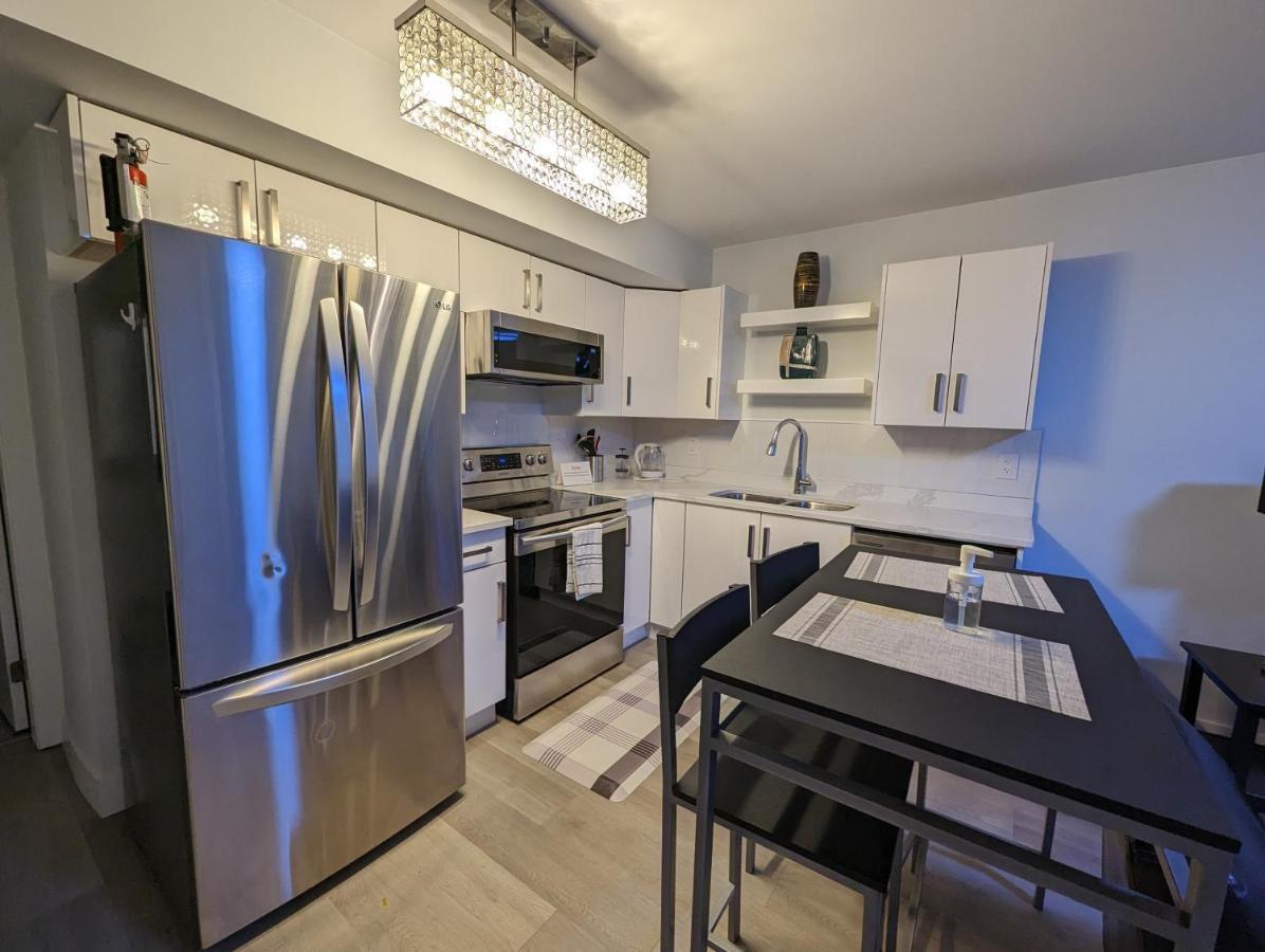 Modern & Luxurious Suites In Σάρρεϋ Εξωτερικό φωτογραφία