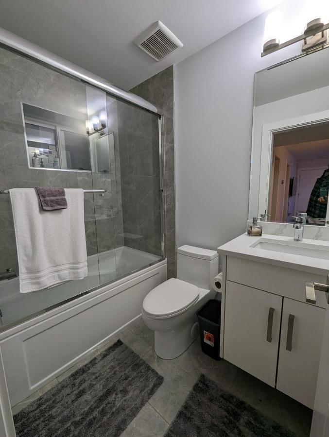 Modern & Luxurious Suites In Σάρρεϋ Εξωτερικό φωτογραφία