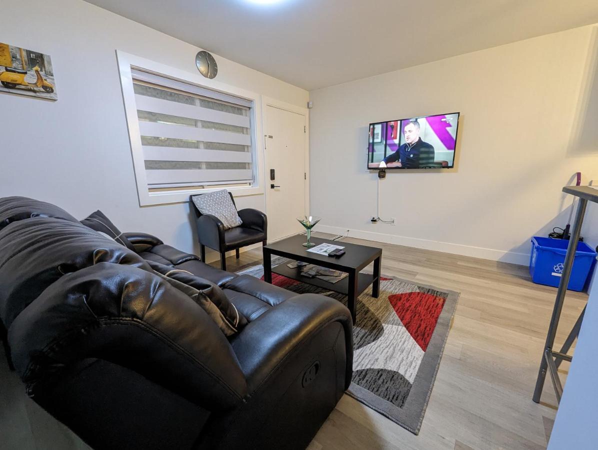 Modern & Luxurious Suites In Σάρρεϋ Εξωτερικό φωτογραφία